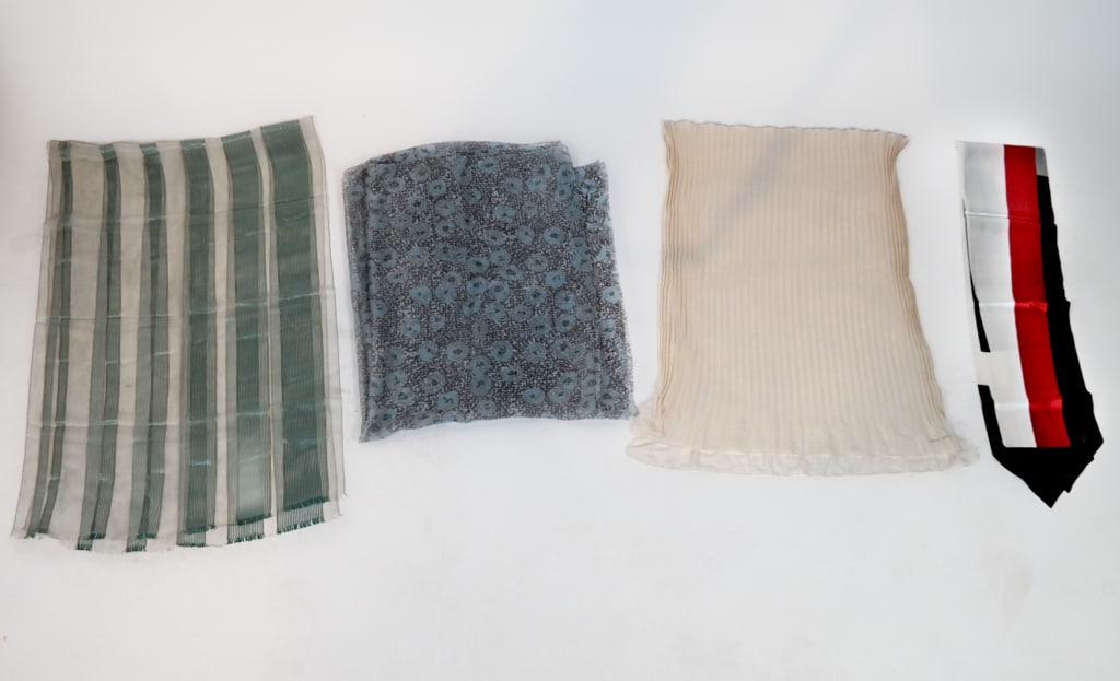 Giorgio Armani Silk Scarves (4) (1 of 12)