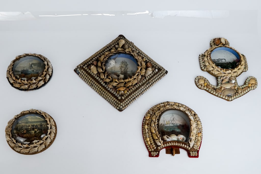 Five Sweetheart Shellwork Frames (1 of 11)