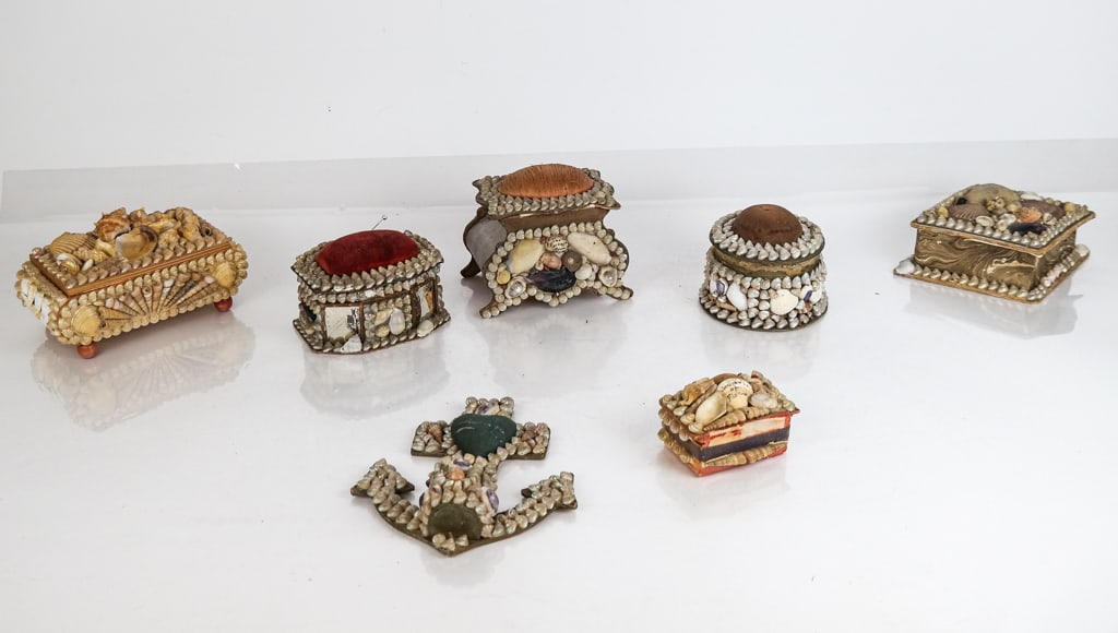 Seven Sweetheart Shellwork Accessories (1 of 11)