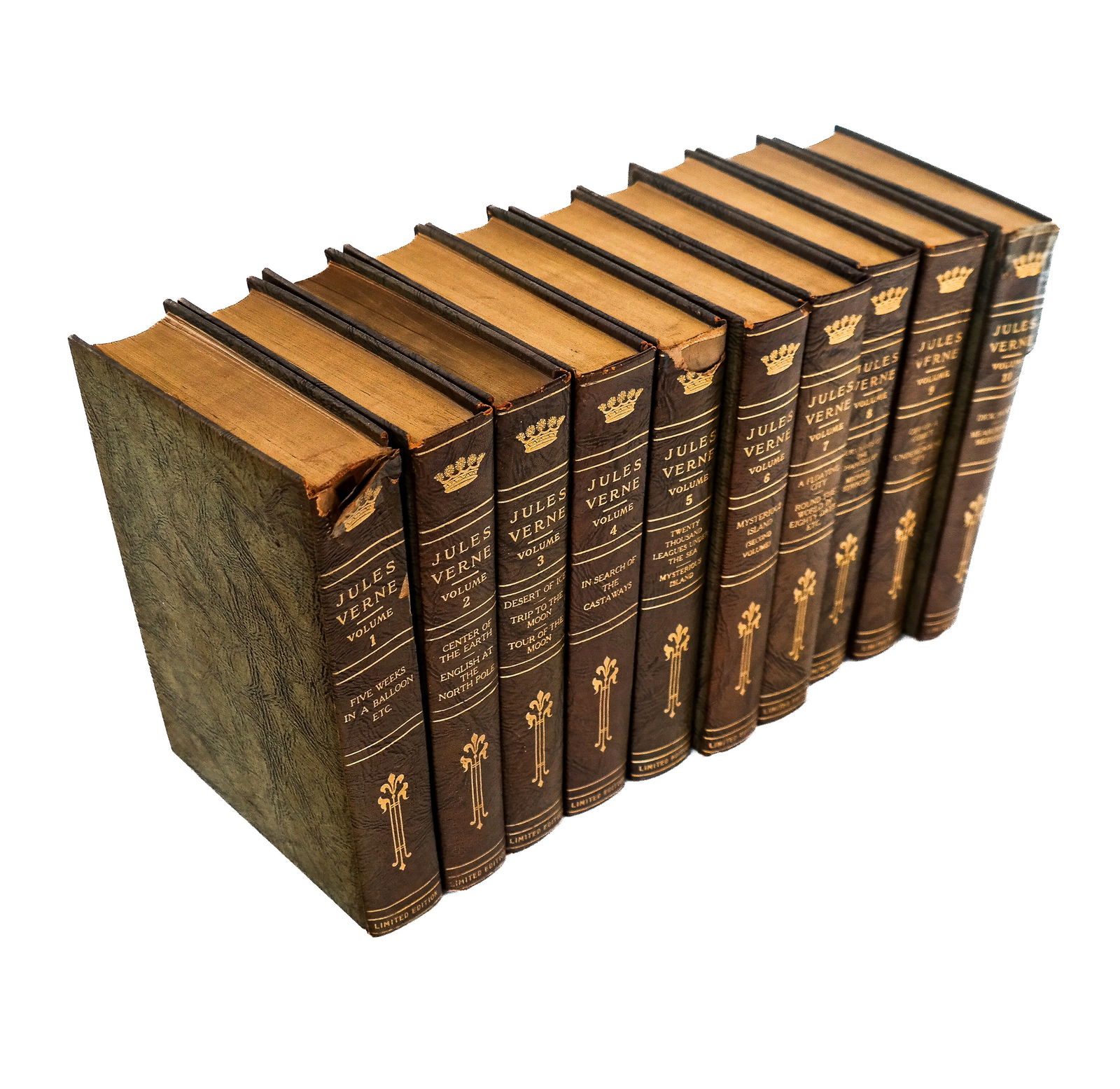 10 Volume: Jules Vernes (1 of 15)