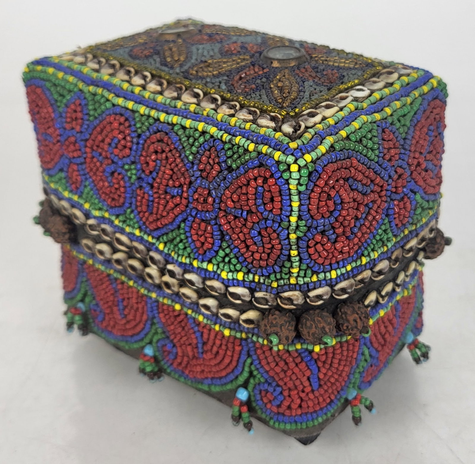 Sumatran Beaded Dowry Basket: Traditional Sumatran Indonesian beaded and woven bamboo dowry box. [4 1/2" H x 5" W x 3 1/2" D]. In overall good condition. Condition reports and requests for additional photos cannot be accepted on t