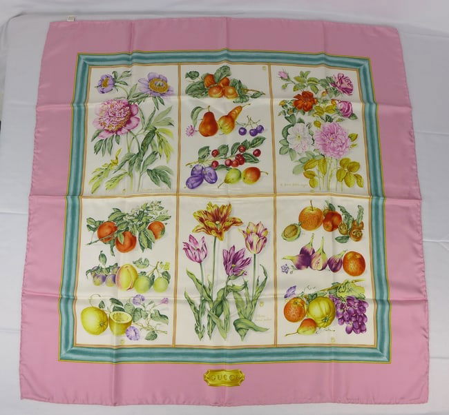 Vintage Gucci Italy Silk scarf with box "Botanical (1 of 11)