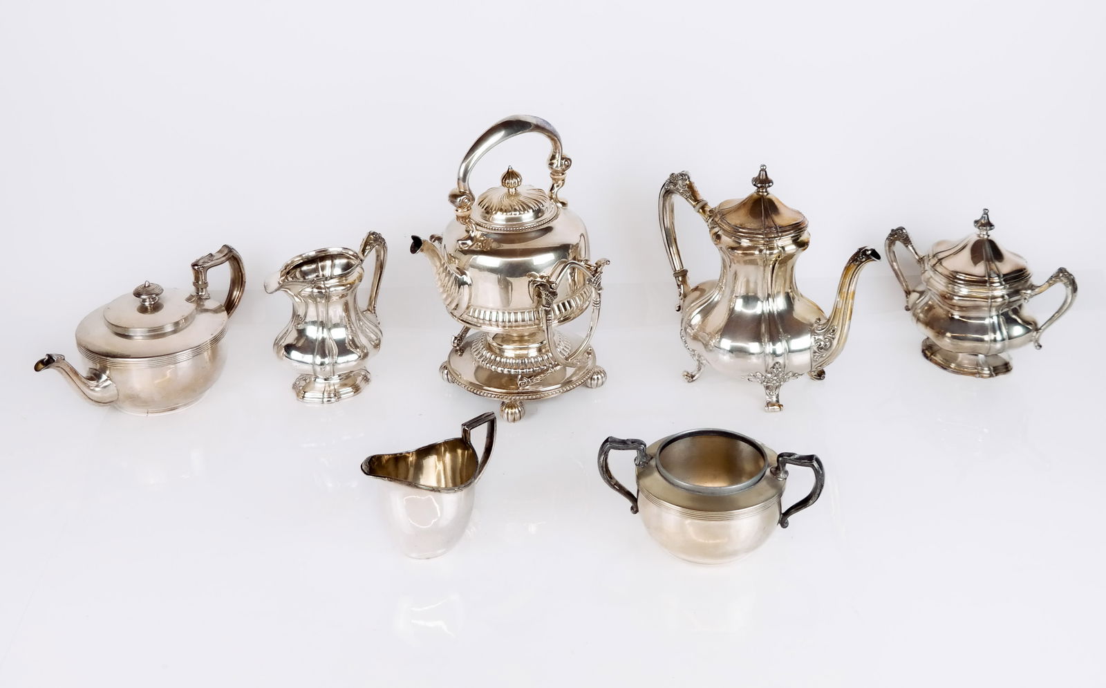7 Assorted Silver Plate Tea & Coffee Articles (1 of 9)
