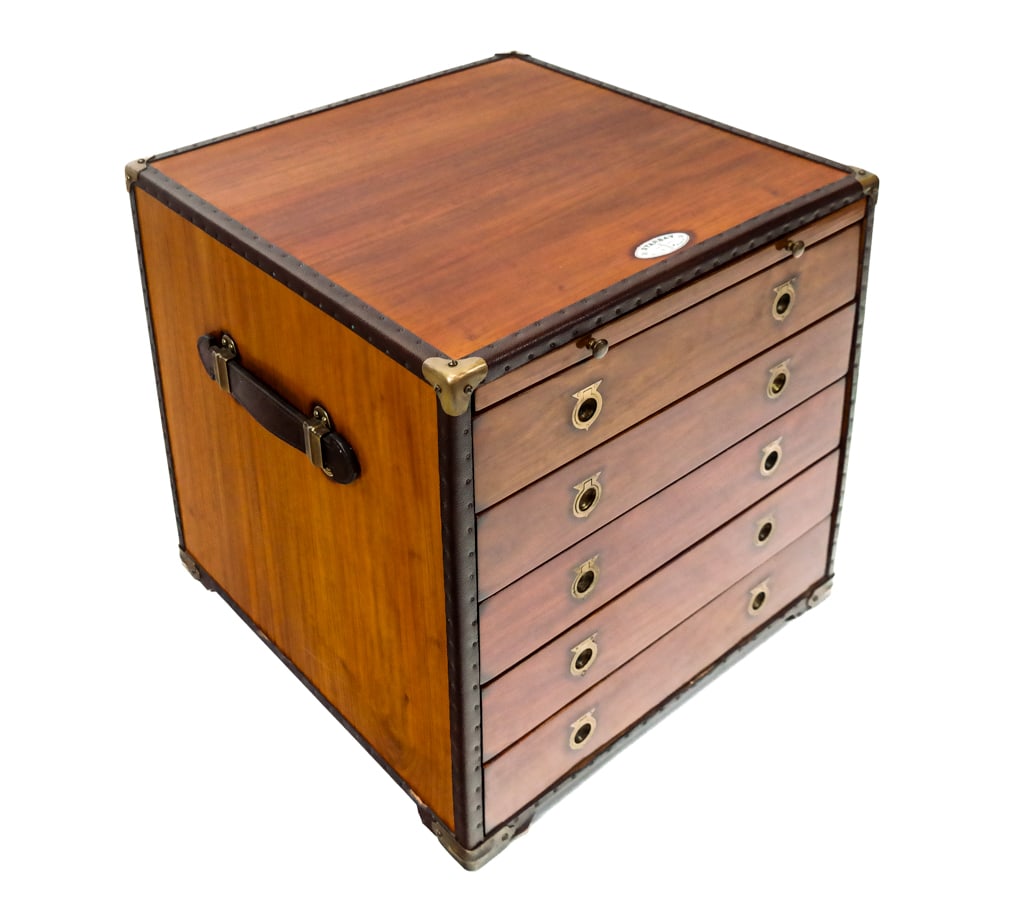 Campaign Small Bachelor's Chest (1 of 7)