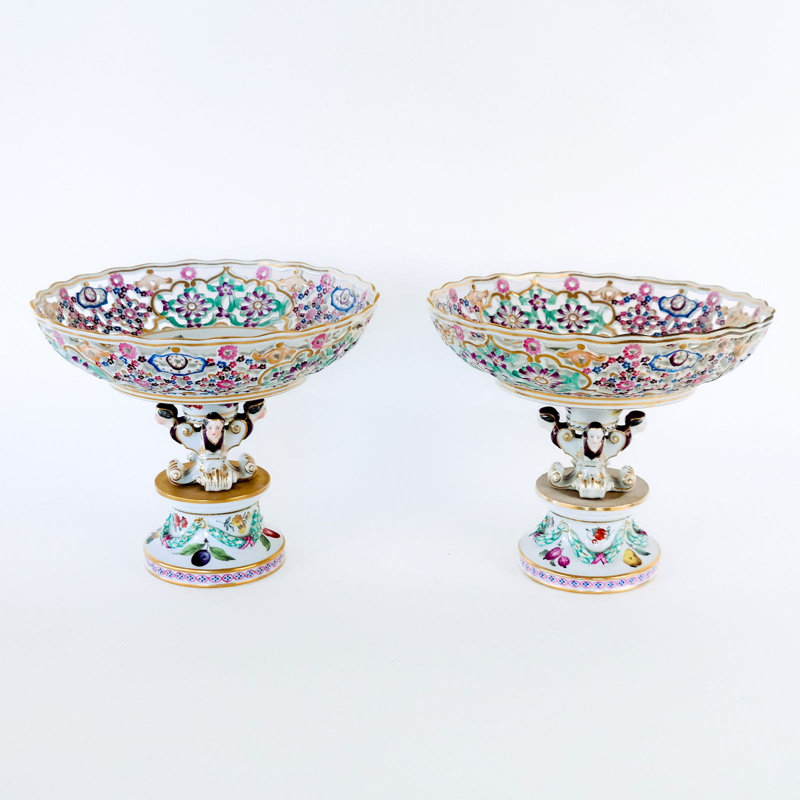 Pair of Meissen Reticulated Porcelain Fruit Bowls (1 of 12)