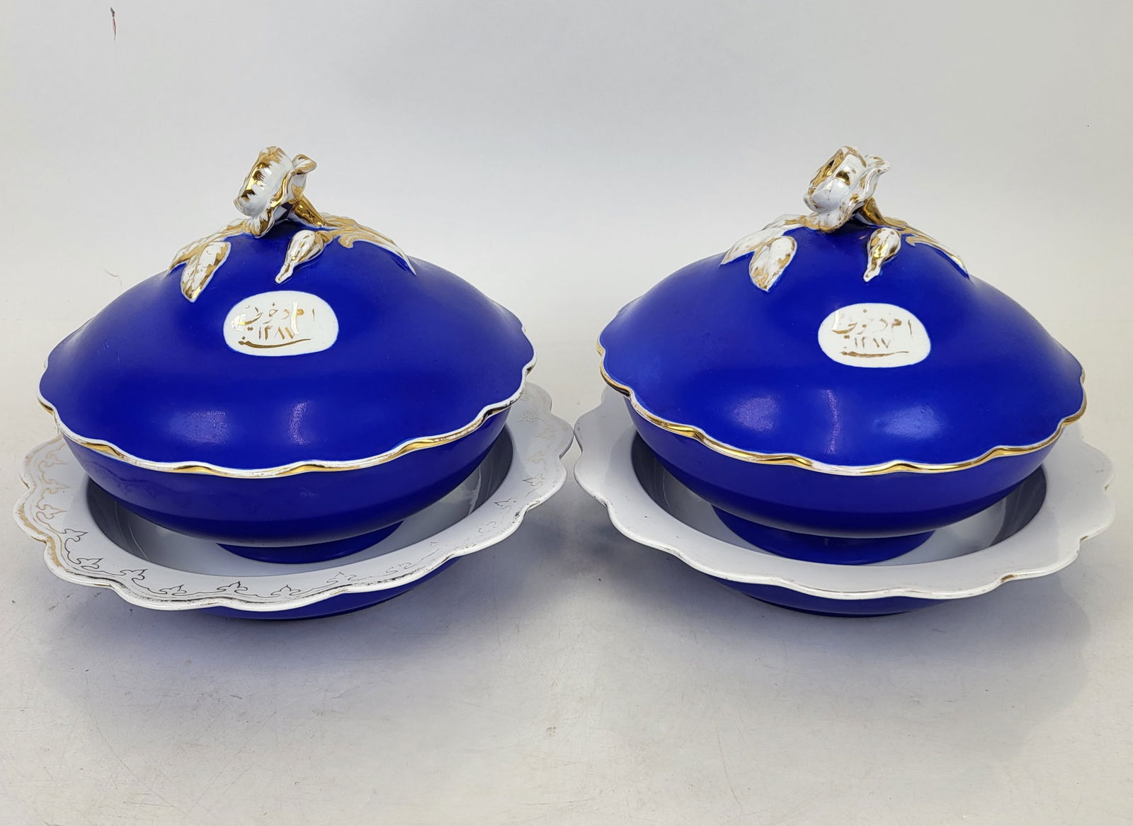 Pair of Paris Porcelain Lidded Tureens (6) (1 of 20)