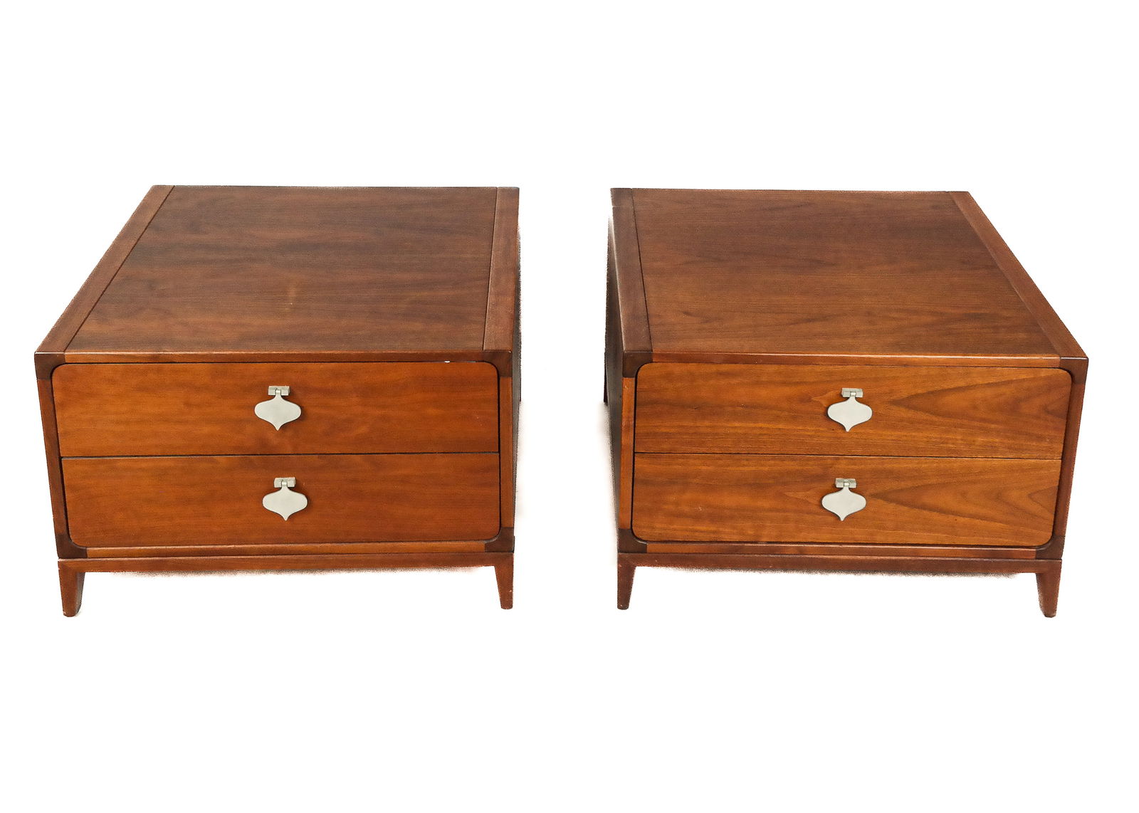 John Keal for Brown Saltman Walnut Side Tables, Pr (1 of 13)