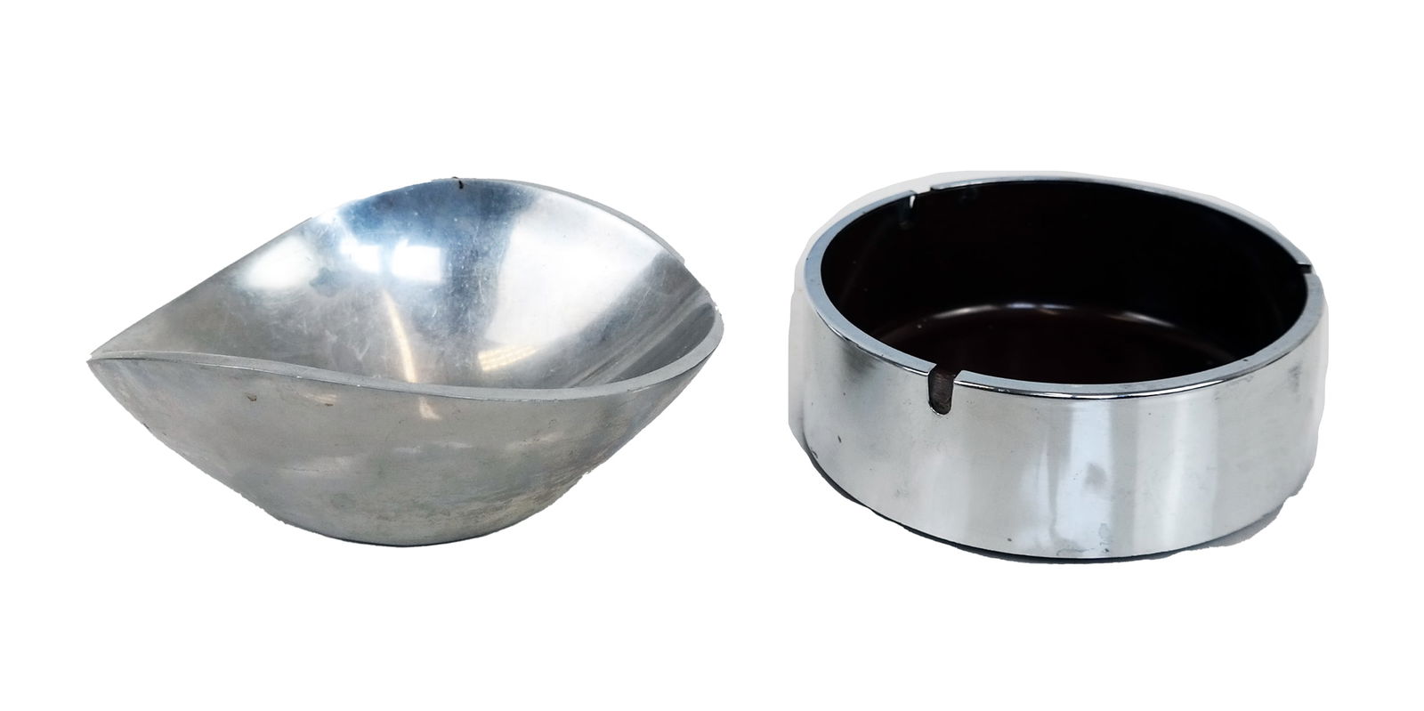Nambe Bowl & Isamu Kenmochi Ashtray: Mid-century modern marked and labeled "Nambe 567" alloy composition butterfly serving bowl and a circular melamine ashtray in chrome, manufacturer stamped underside "Maru Trends Pacific Inc." of Los A