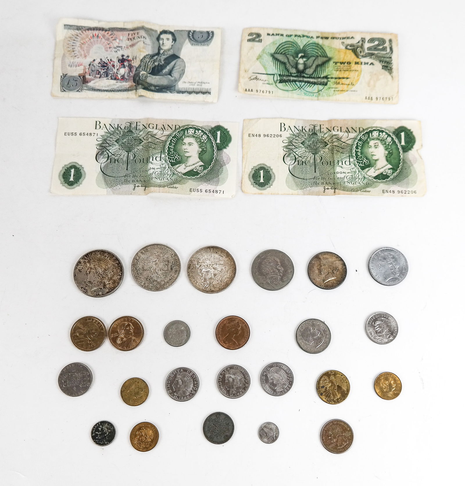 Assorted Paper And Coin Currency (1 of 11)