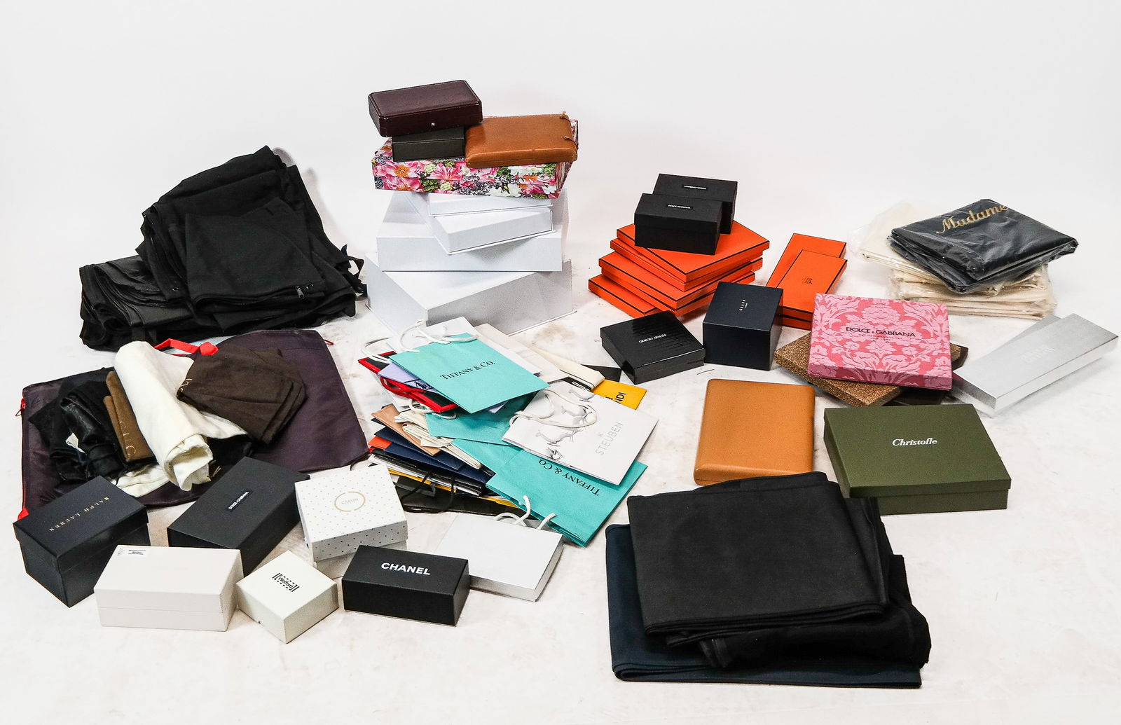 Designer Garment Bags, Shopping Bags and Boxes, 25 (1 of 17)