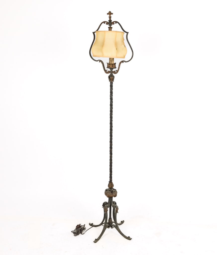 Victorian Iron and Gilt Floor Lamp (1 of 9)