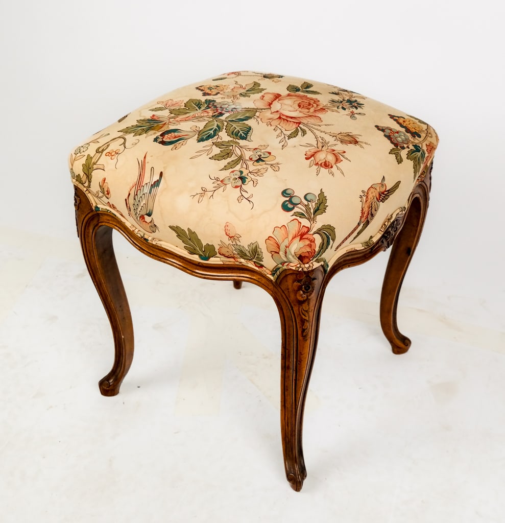 French Provincial Stool Taboret (1 of 7)