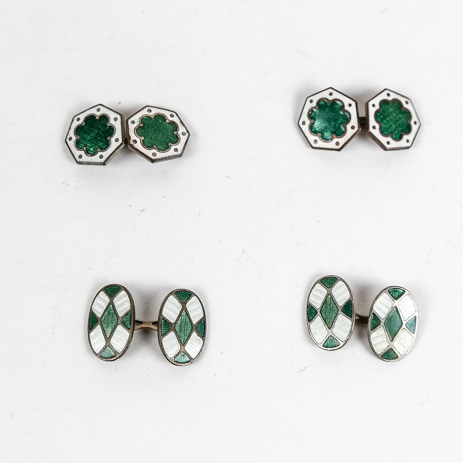2 Pairs of Green & White Art Deco Enamel Cufflinks (1 of 6)