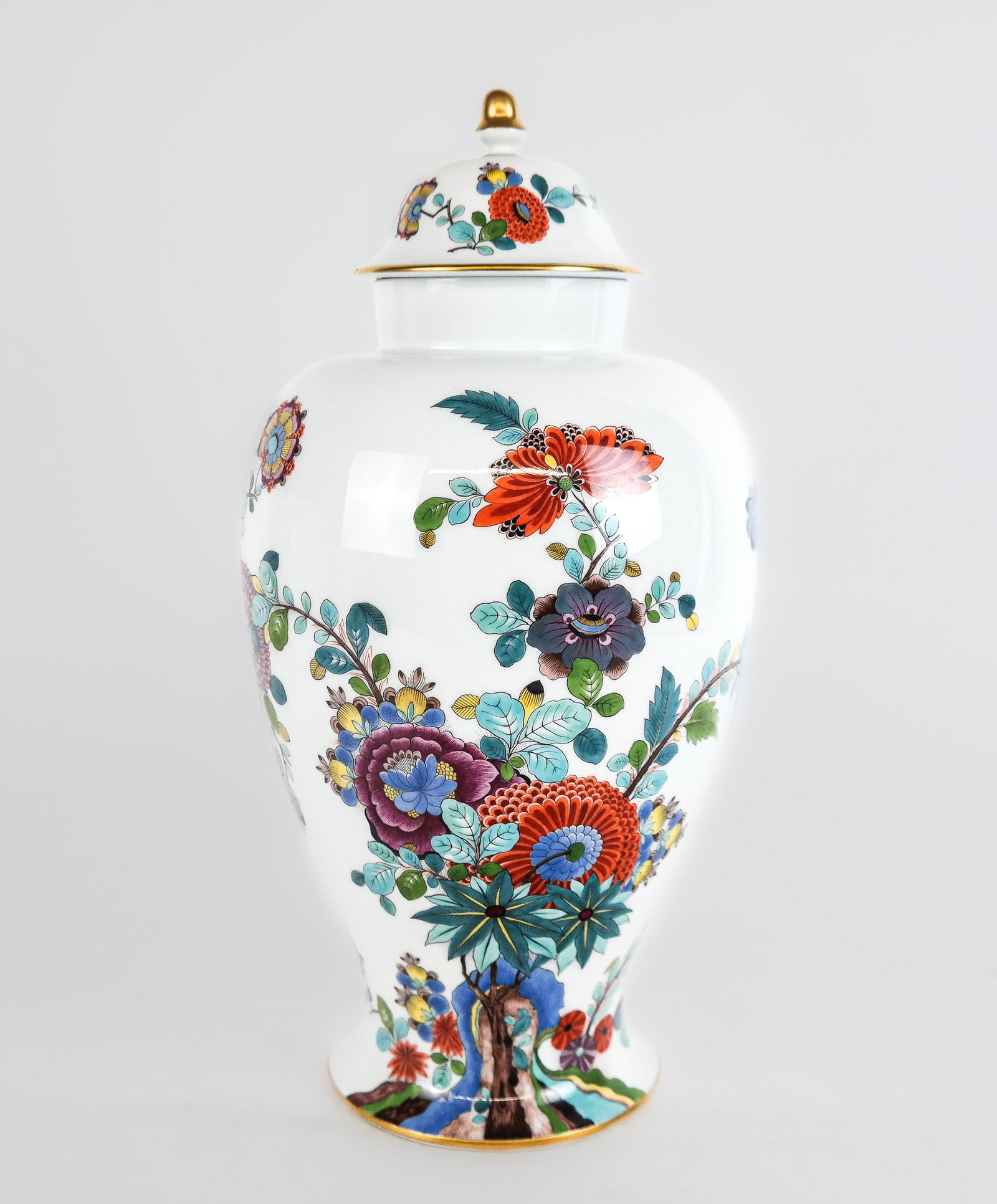 Meissen Porcelain Covered Jar (1 of 8)
