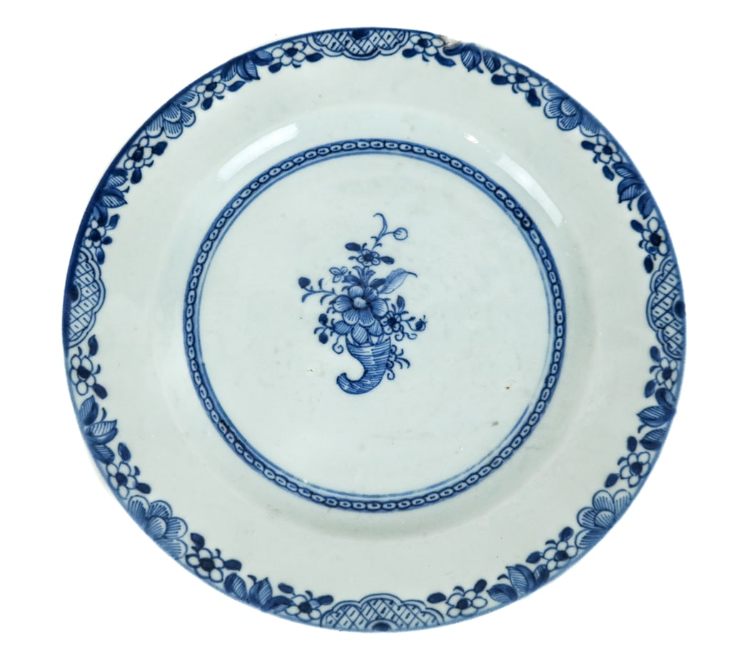 Chinese Dehua Decorated Export Plates, 7 (1 of 9)