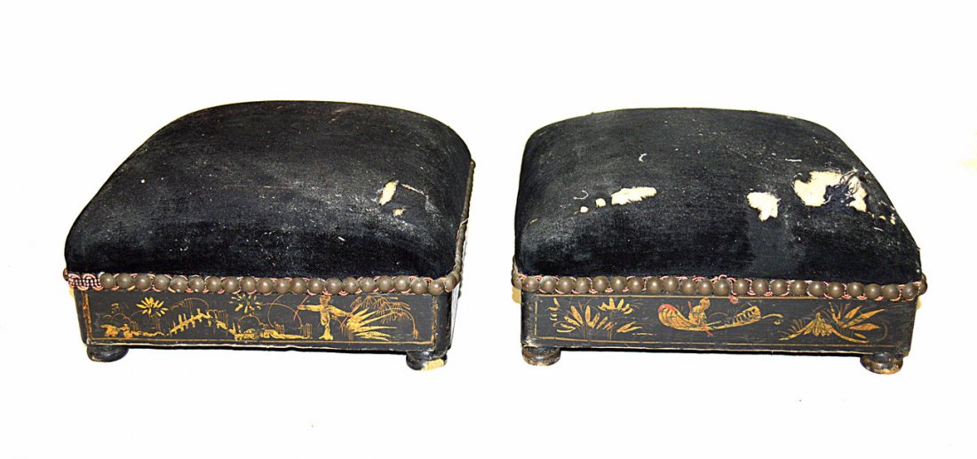 Pair of Chinoiserie Stools: Pair of Chinoiserie stools.