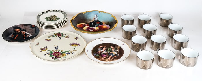 Group Decorative Porcelain Serveware, 22