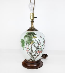 Chinese Porcelain Lamp