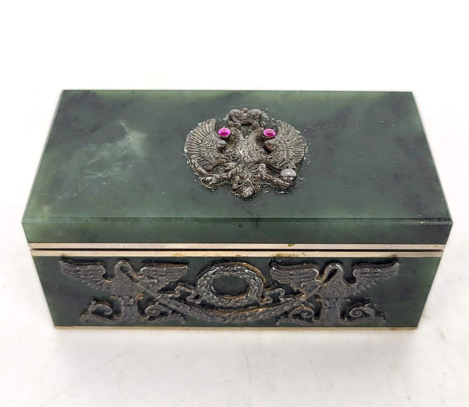 Russian Silver and Nephrite Trinket / Snuff Box (1 of 15)