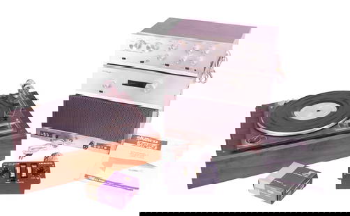 Group of Hifi Audio Equipment, 6: Group of high fidelity audio equipment, including: a Dynaco dynakit stereo 70 tube amplifier, a Dynaco stereo preamplifier, a Dynaco FM tuner, a Garrard synchro-lab 95 turntable, a Lafayette analog st