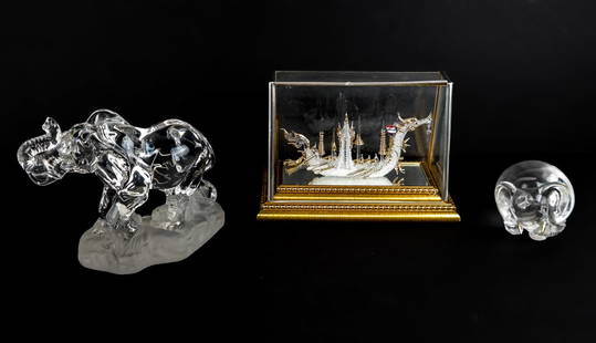 Nachtmann, M. Wild and Others Glass Items, 3