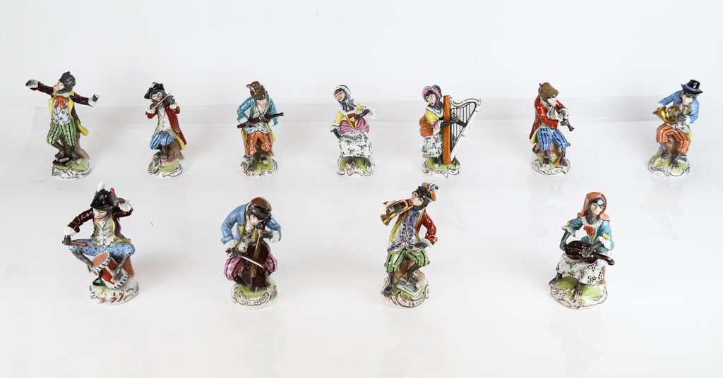 Carl Thieme Dresden Porcelain 11 Piece Monkey Band (1 of 18)