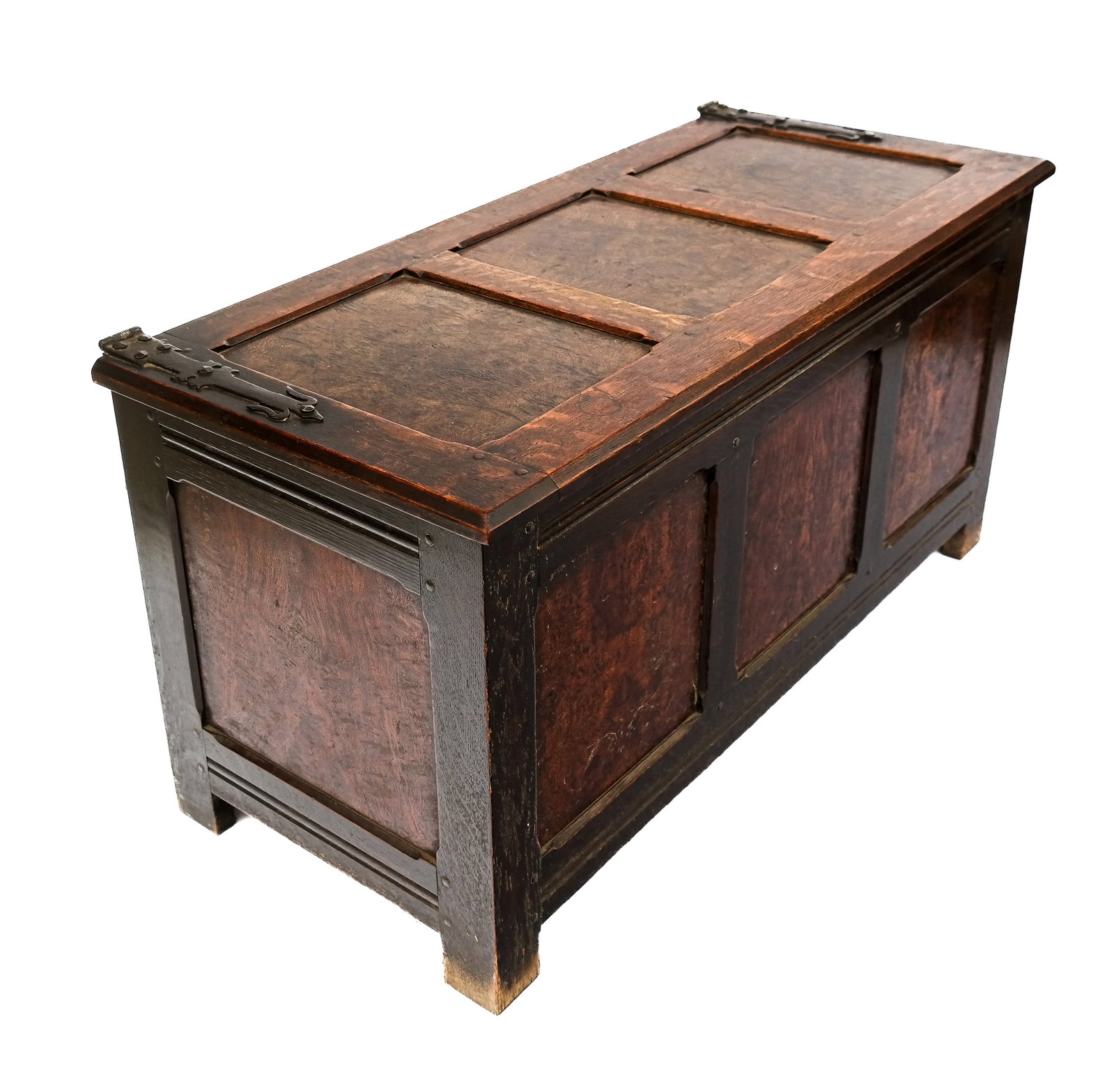 Philip Oriel Walnut Coffer: Philip Oriel walnut coffer, early 20th century, with burl walnut accents and an interior compartment, marked House of Philip Oriel, an early 20th century antiques reproduction company owned by Arthur 