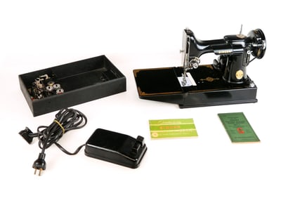 Singer Featherweight Sewing Machine