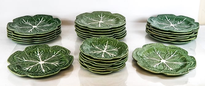 Bordallo Pinheiro Cabbage Plates, 27