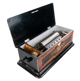 Marquetry Inlaid Music Box