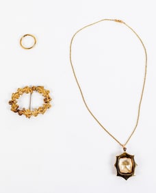 Collection of Yellow Gold Jewelry, 3