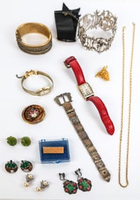 Miscellaneous Group of Jewelry and Fragments, 14