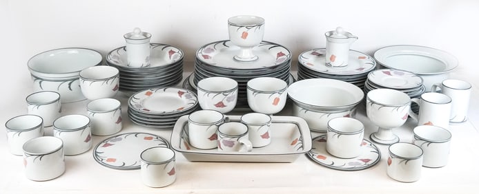 Dansk "Belles Fleurs" Part Dinner Service, 61
