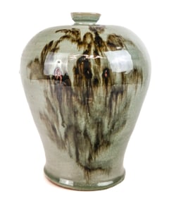 Chinese Celedon Meiping Vase