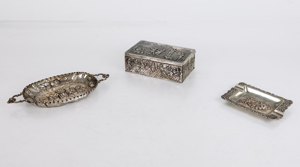 Three Continental Silver Desk Accessories (1 of 12)