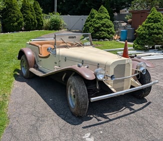 Antique Gazelle Kit Car / Automobile