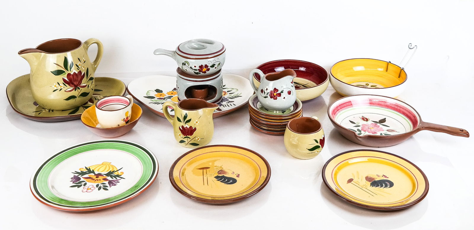 Assorted Stangl Pottery Articles, 22 (1 of 15)