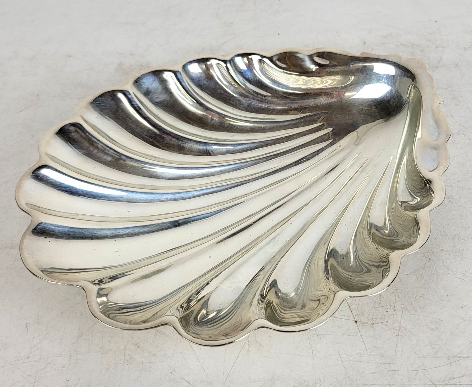 Gorham Stelring Silver Shell Dish (1 of 7)
