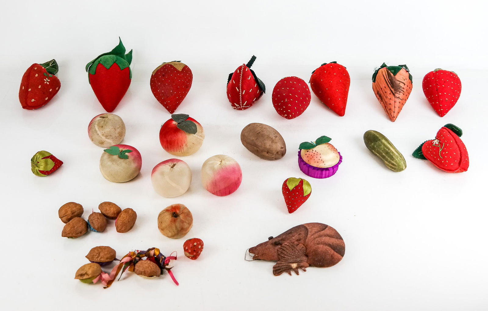 Group of Silk and Felt Fruit and Vegetables (1 of 13)