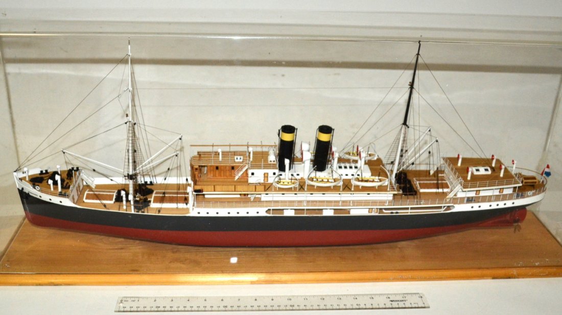 "Prasident" Mounted & Cased Yacht Model: Scale wood and plastic ship model with French flag at stern. [Overall: 38 1/2" W x 8 1/4" D x 15 1/4" H] Model in good condition, case scuffed.