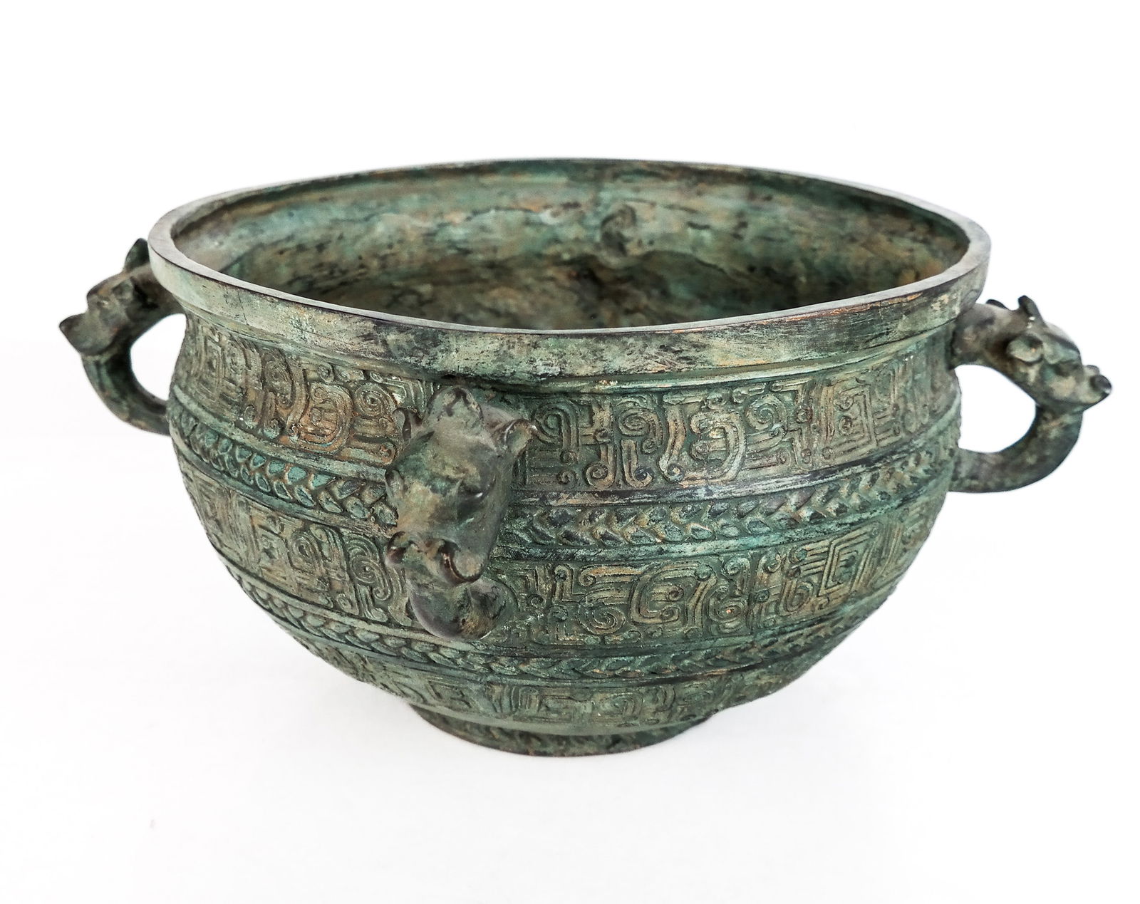 Chinese Archaistic Bronze Gui Vessel (1 of 7)