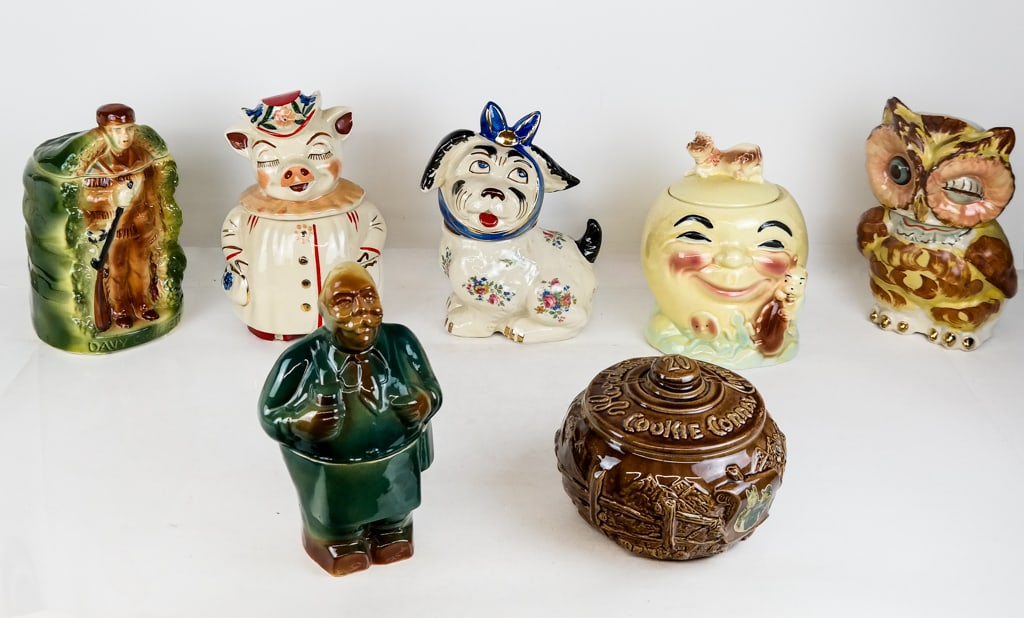 Shawnee, Ransbottom, and Other Cookie Jars, 7 (1 of 10)