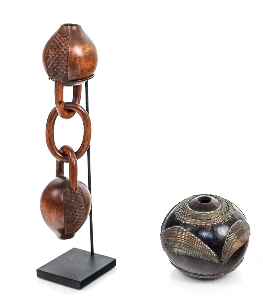 2 Antique North Nguni African Snuff Containers (1 of 8)