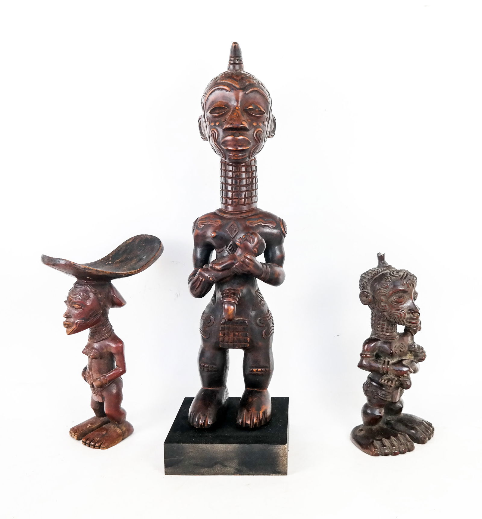 Group of 3 African Lulua Standing Figures (1 of 16)