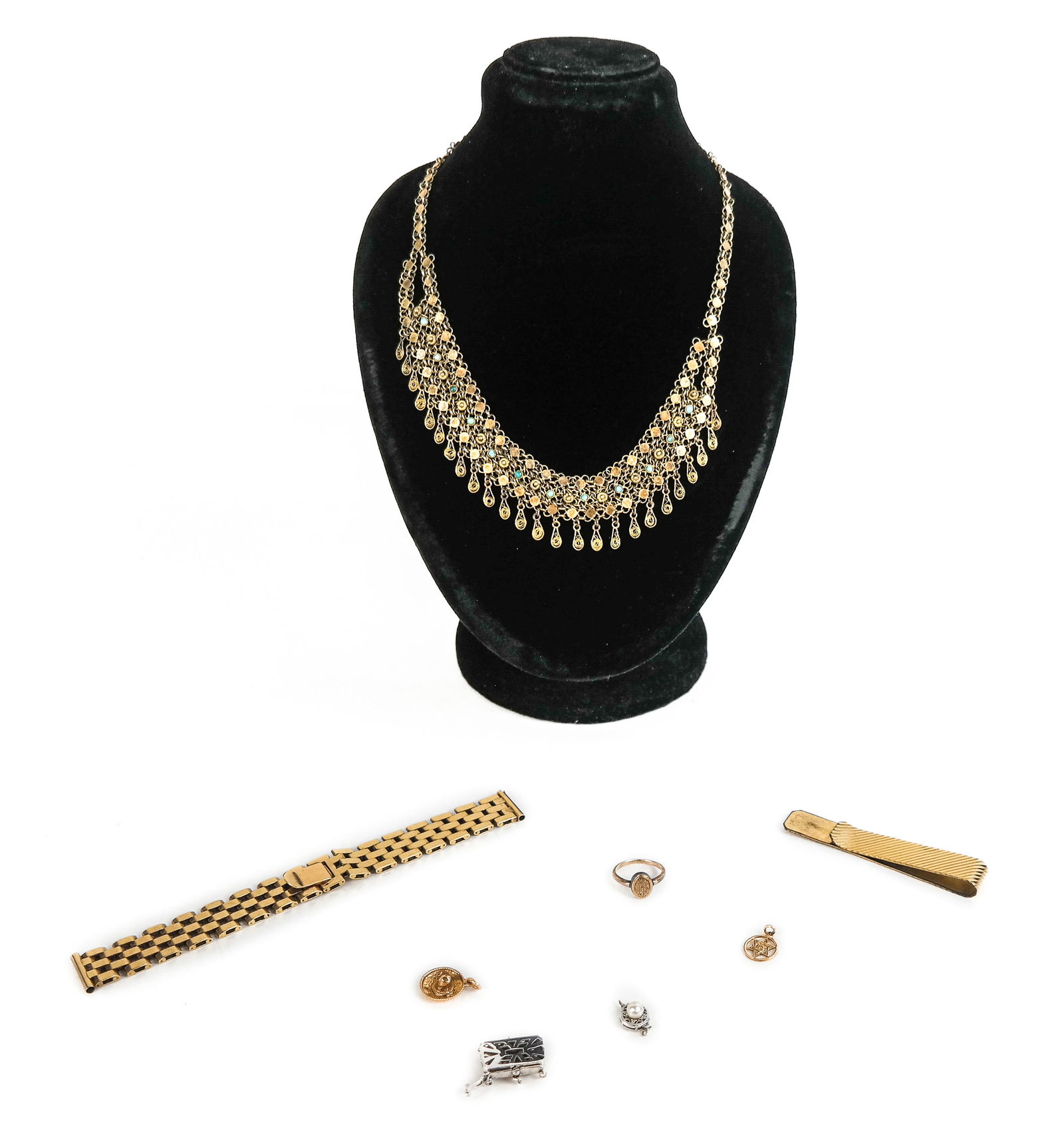 Group of Gold Findings and Fragments, 7+ (1 of 18)