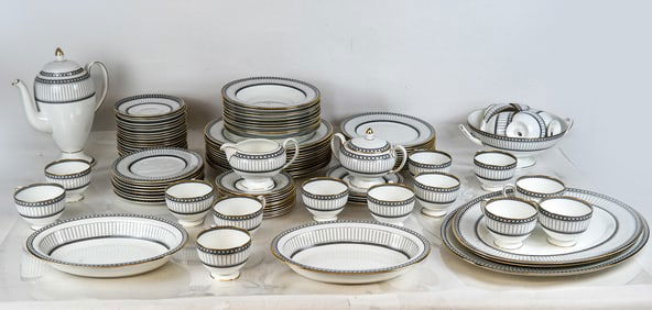 Wedgwood "Colonnade" Part Dinner Service, 104