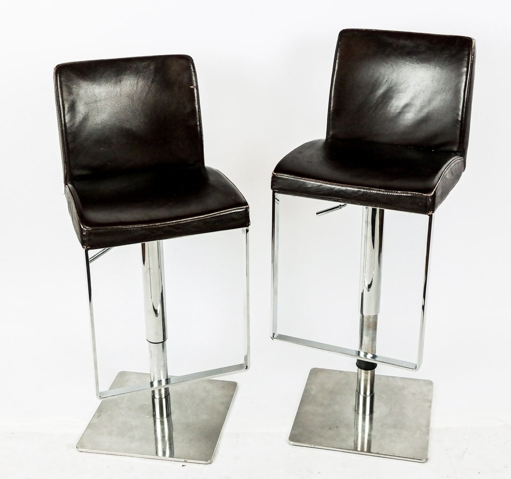 Pair of Post Modern Chrome and Faux Leather Bar St (1 of 10)