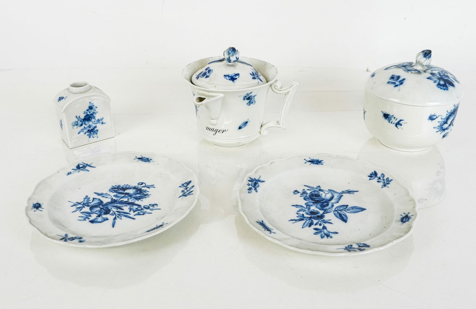 Meissen Porcelain Articles, 5 (1 of 9)