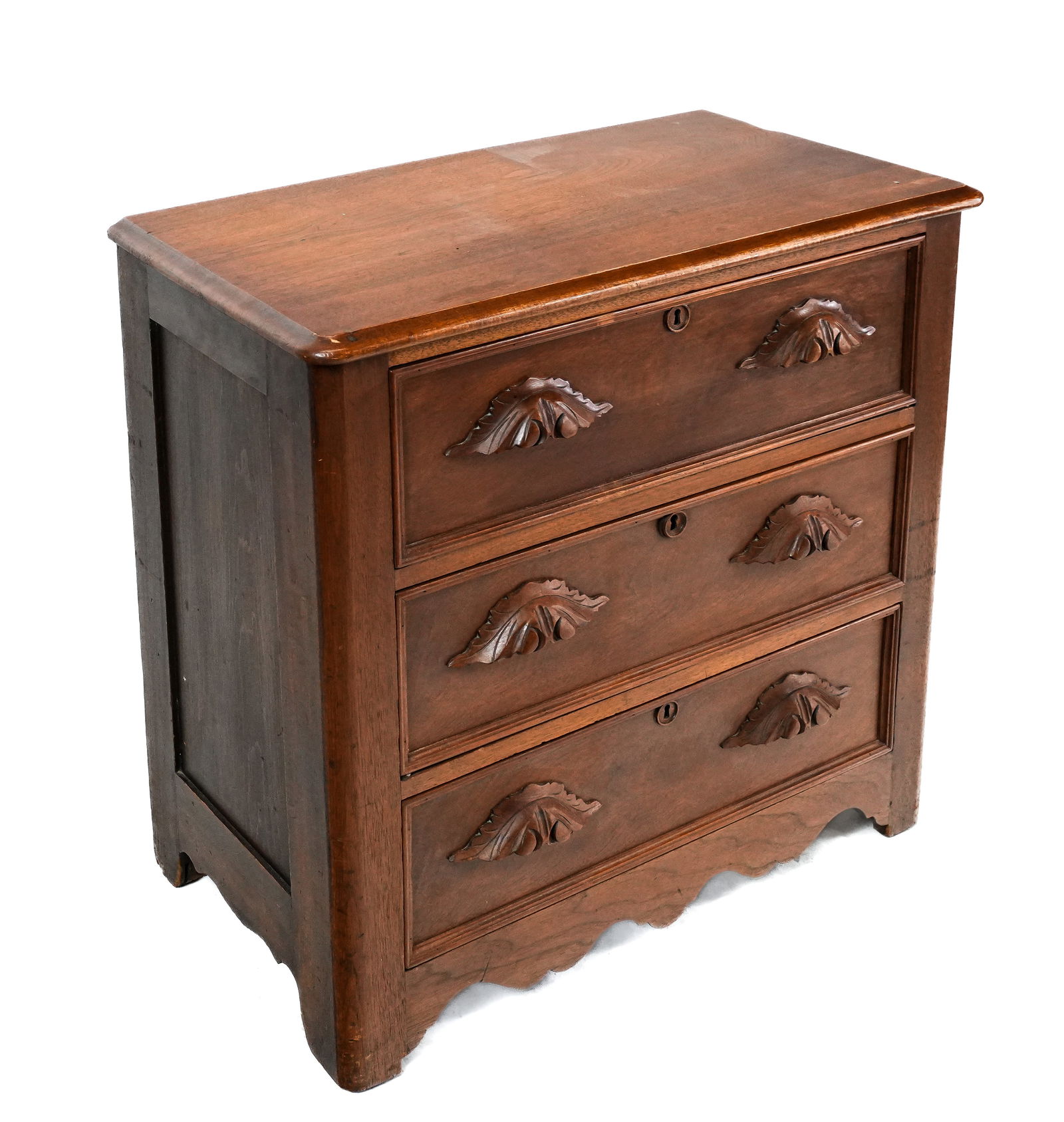 Victorian Walnut Chest Of Drawers (1 of 10)
