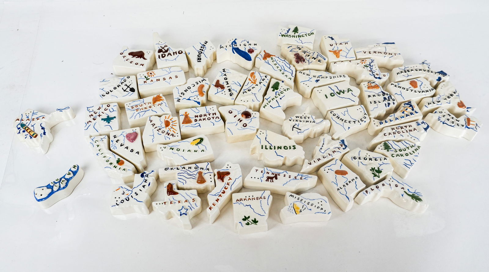 Parkcroft United States Porcelain Shakers, 50 (1 of 9)